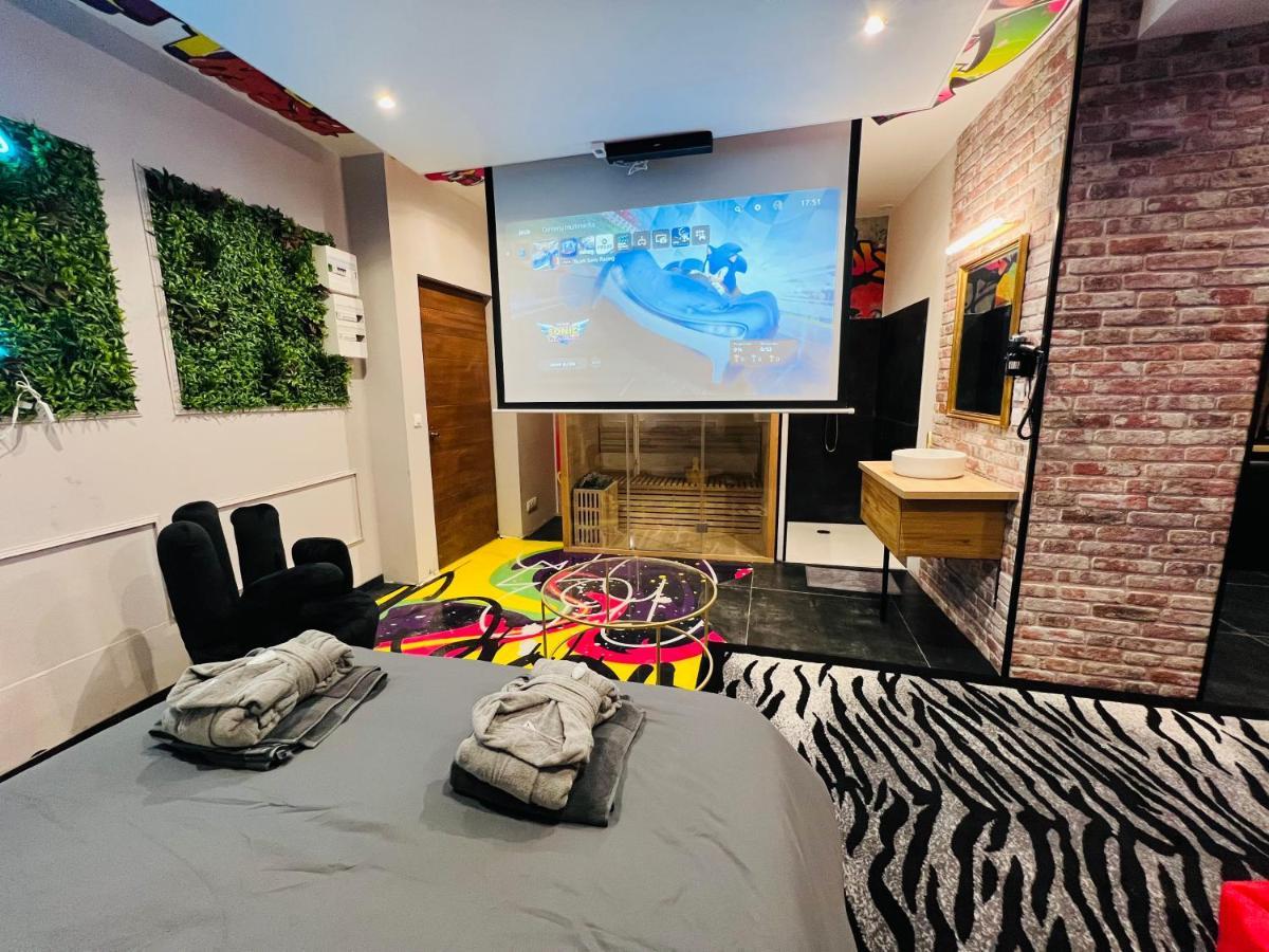 Capsule Street Art - Sauna- Jacuzzi - Playstation 5 - Billard - Netflix - Home Cinema - Terrasse Douai Zewnętrze zdjęcie