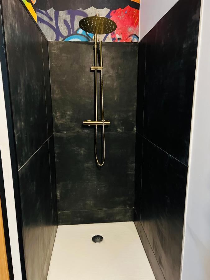 Capsule Street Art - Sauna- Jacuzzi - Playstation 5 - Billard - Netflix - Home Cinema - Terrasse Douai Zewnętrze zdjęcie